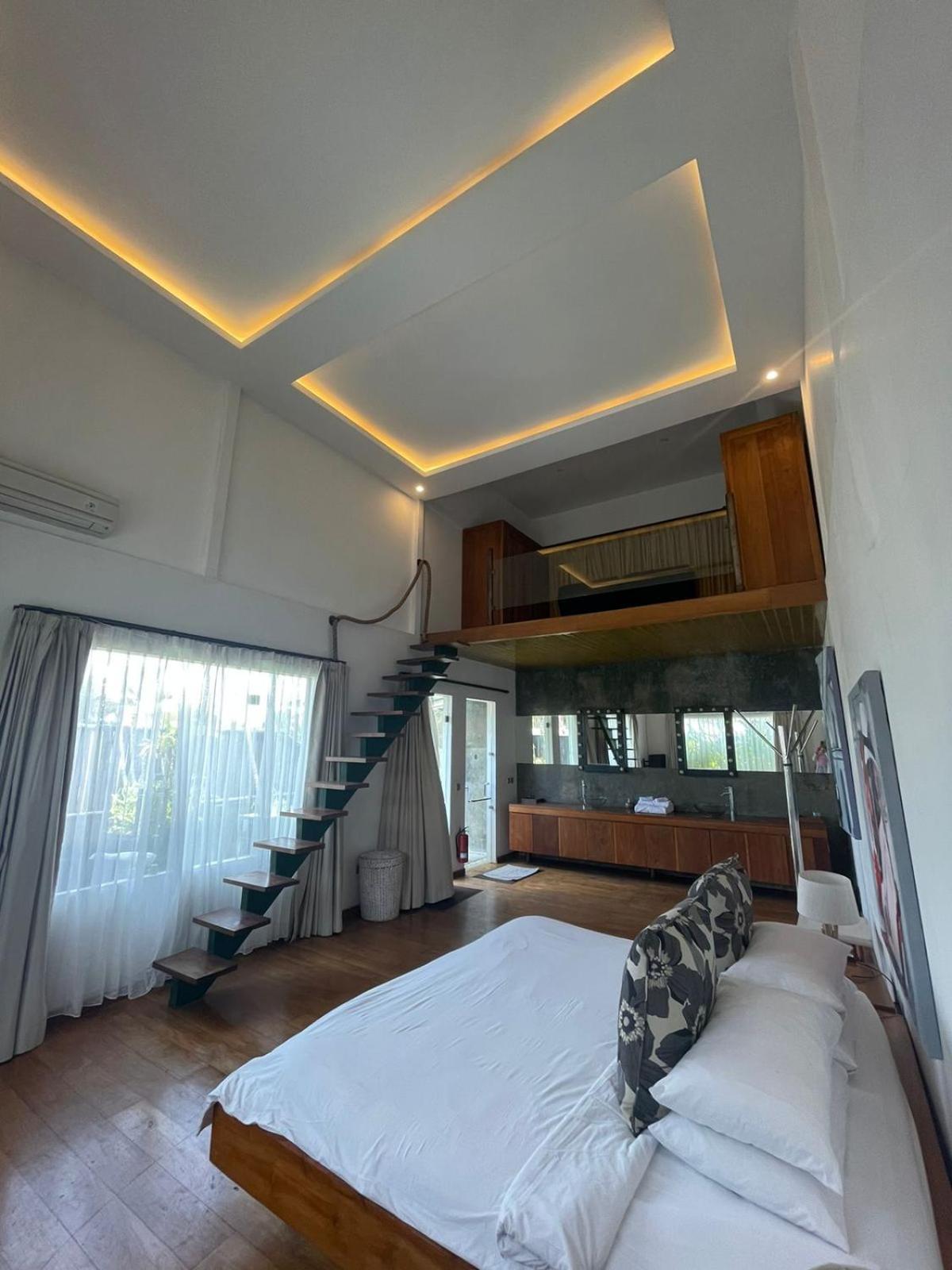 Saga Villas ULTRA Seminyak Exterior foto